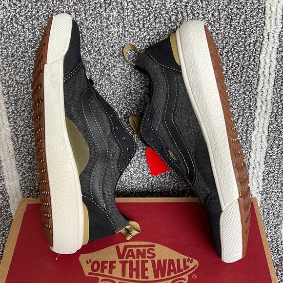 Vans Ultrarange Exo Se Michael February Black Military WMNS - Picture 12 of 16